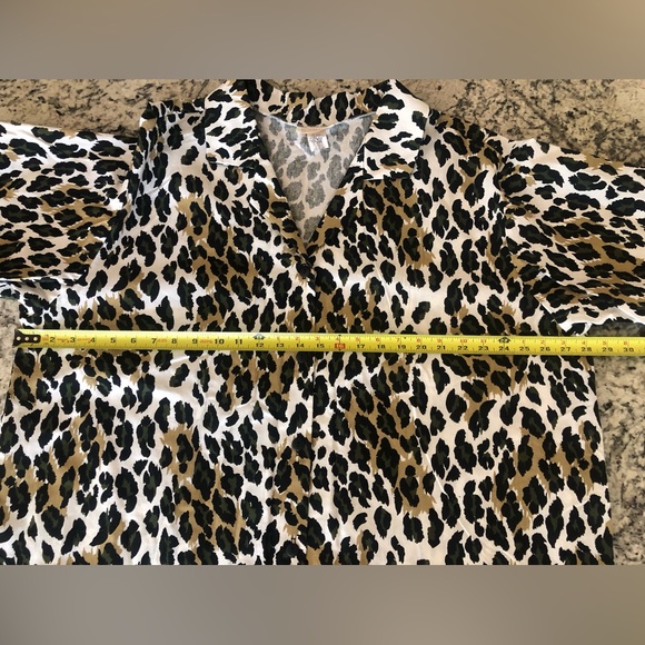Roaman's Short Sleeve Cotton Button Front Top Plus Size 3x Leopard Print NWOT - Picture 8 of 11